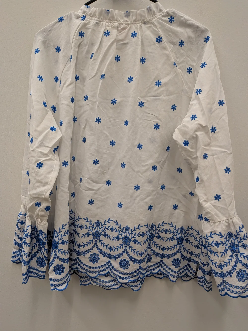 Embroidered Blouse Women L White Blue Floral Boho Long - Picture 2 of 8